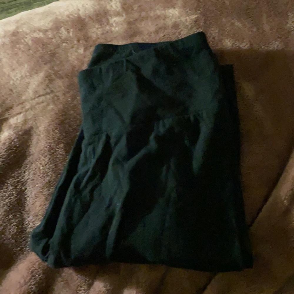 Black leggings